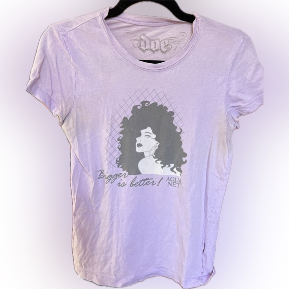 Vintage Aqua Net Graphic Tee – Lavender Black – Size S